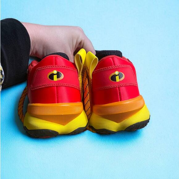 Adidas x Disney Mr. Incredible NWT Dame 8 Red Yellow Basketball Sneakers 5Y - Picture 6 of 15